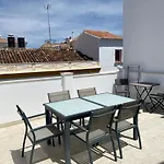 New Townhouse In The Heart Of With Jacuzzi *