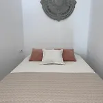 New Townhouse In The Heart Of With Jacuzzi 内尔哈