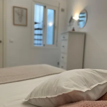 Tatil Evi New Townhouse In The Heart Of With Jacuzzi Nerja