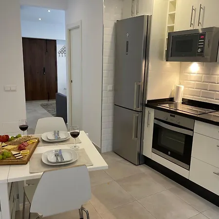 New Townhouse In The Heart Of With Jacuzzi Feriehus Nerja