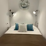 New Townhouse In The Heart Of With Jacuzzi Дом отдыха Нерха