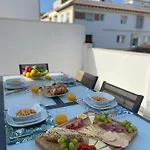 Tatil Evi New Townhouse In The Heart Of With Jacuzzi *