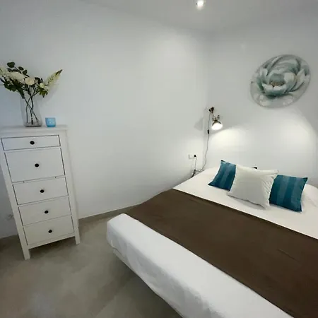 New Townhouse In The Heart Of With Jacuzzi Σπίτι διακοπών *