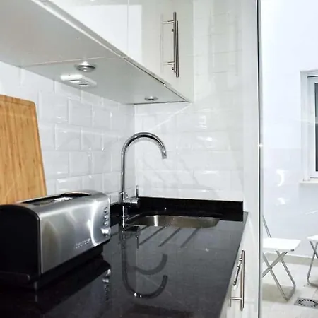 New Townhouse In The Heart Of With Jacuzzi Σπίτι διακοπών