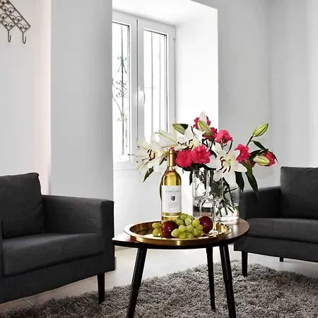 Σπίτι διακοπών New Townhouse In The Heart Of With Jacuzzi *