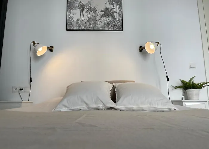 New Townhouse In The Heart Of With Jacuzzi Дом отдыха