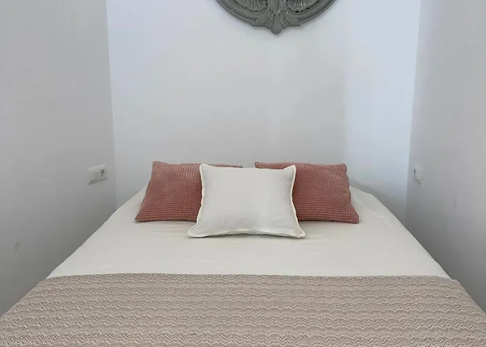 New Townhouse In The Heart Of With Jacuzzi Нерха