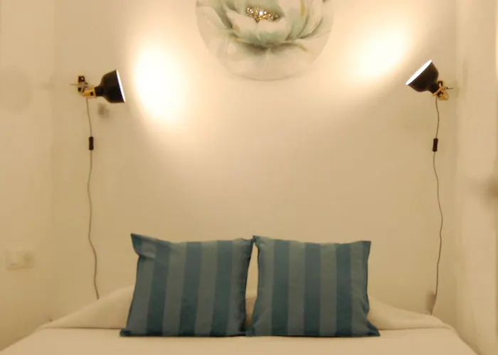 New Townhouse In The Heart Of With Jacuzzi * Nerja