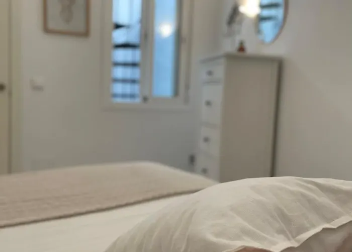 Tatil Evi New Townhouse In The Heart Of With Jacuzzi Nerja