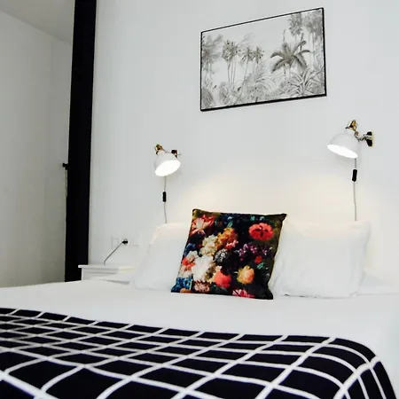 New Townhouse In The Heart Of With Jacuzzi Vakantiehuis Nerja