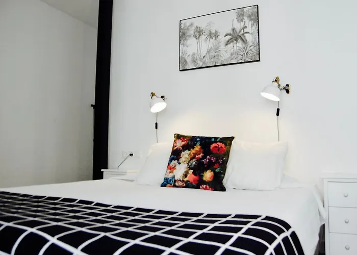 New Townhouse In The Heart Of With Jacuzzi Dom wakacyjny Nerja